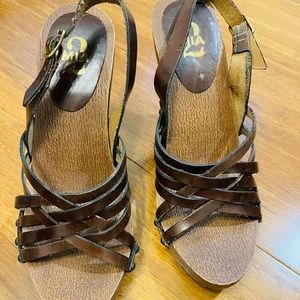 MIA leather womens tan heels / size 7